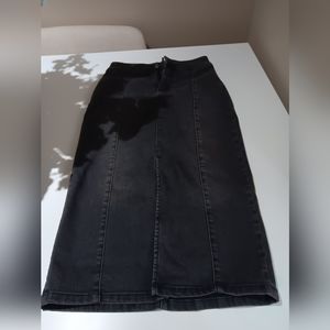 FREE PEOPLE Jeans pencil skirt.